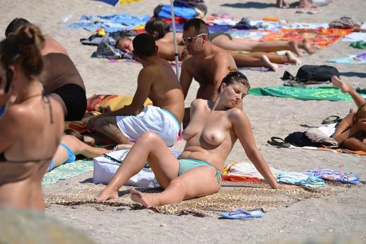 15P Nude Beach Dreams