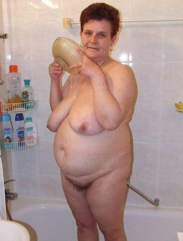 16P best granny porn
