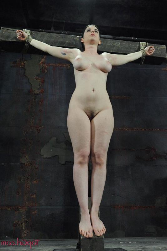 16P Bondage is more than just a hobby for Sister Dee. 