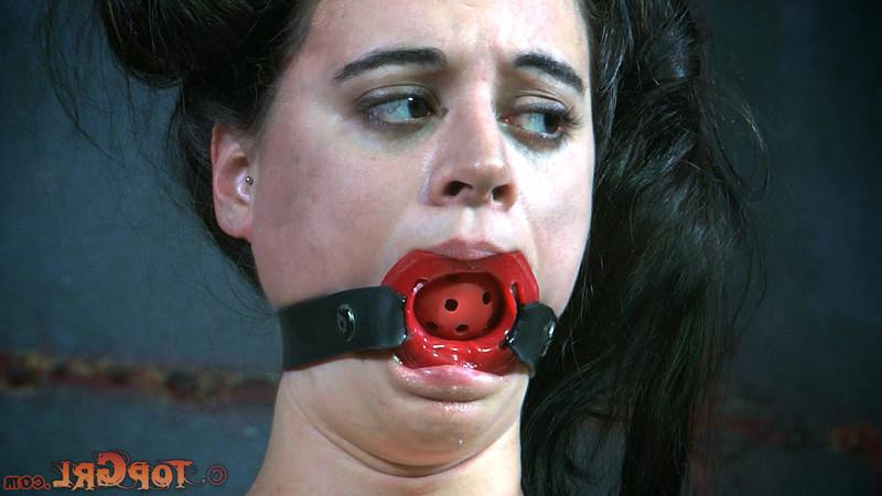 16P 314 can feel the lust emanating from Sister Dee. 