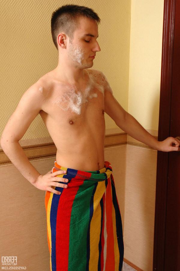 20P Red hot sissy guy is on prowl for well-hung chap aching for ass-cramming