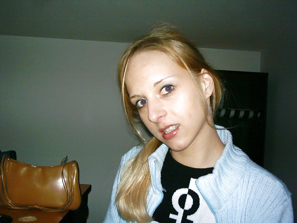 10P Skinny blonde teen bj facial