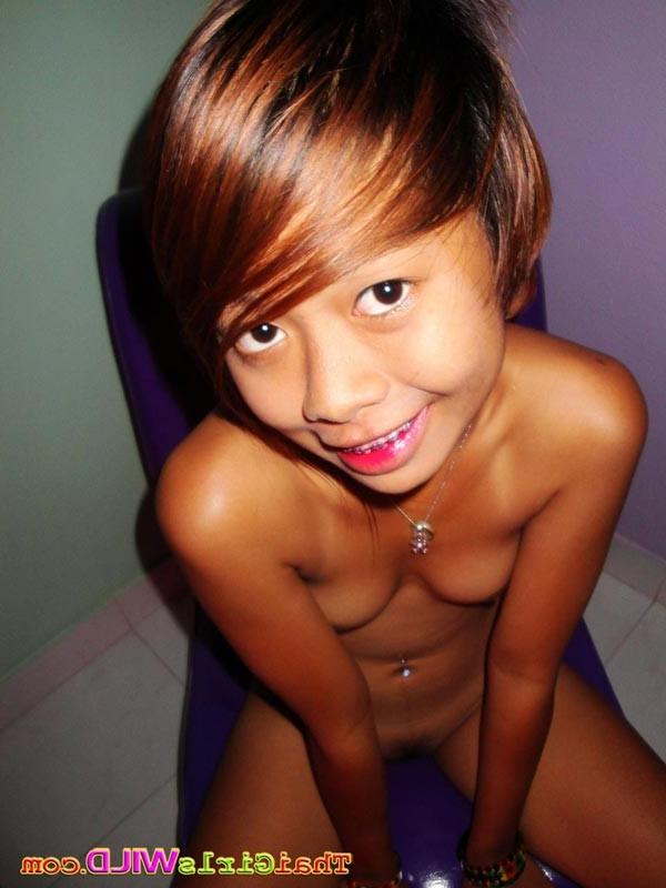 16P Super slim thai barslut sucks a big white cockand gets a huge creampie