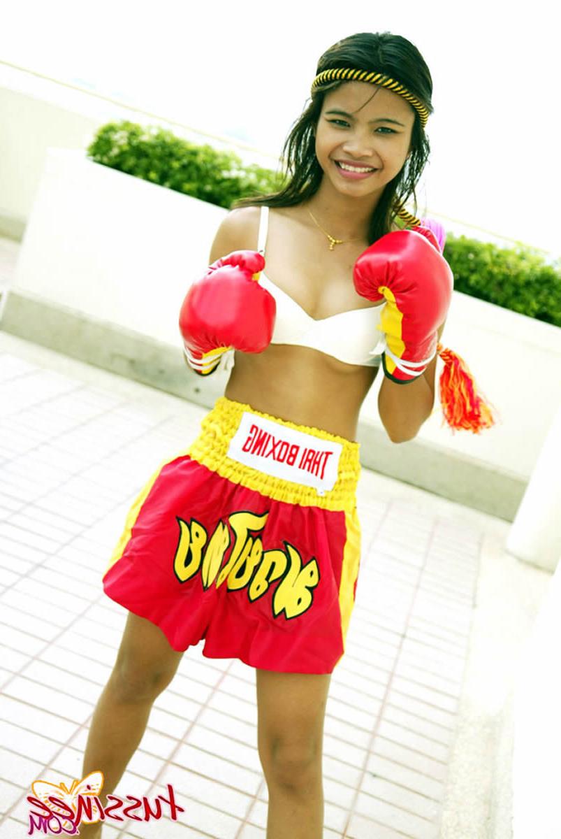 15P Bangkok teen Tussinee in a sexy Muay Thai boxing outfit