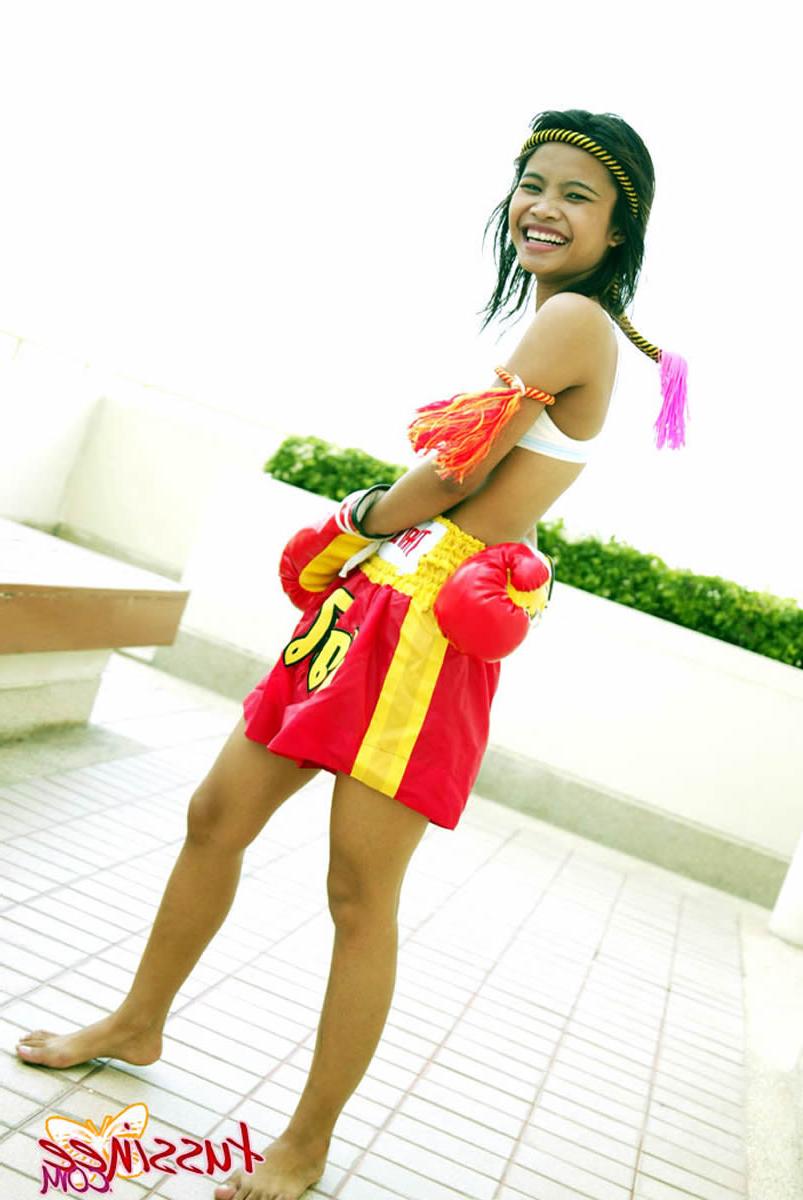 15P Bangkok teen Tussinee in a sexy Muay Thai boxing outfit