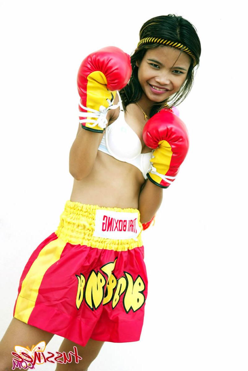 15P Bangkok teen Tussinee in a sexy Muay Thai boxing outfit
