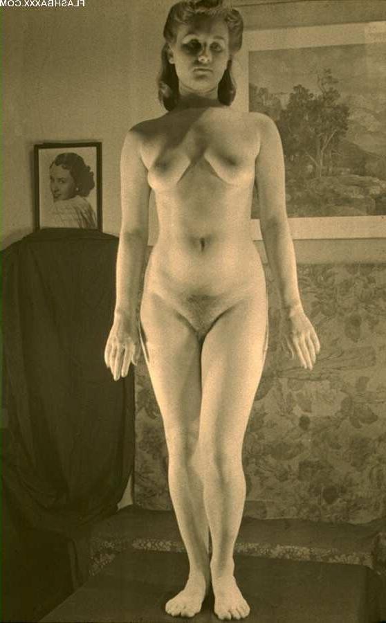 15P Hairy snatch babes from the olden days