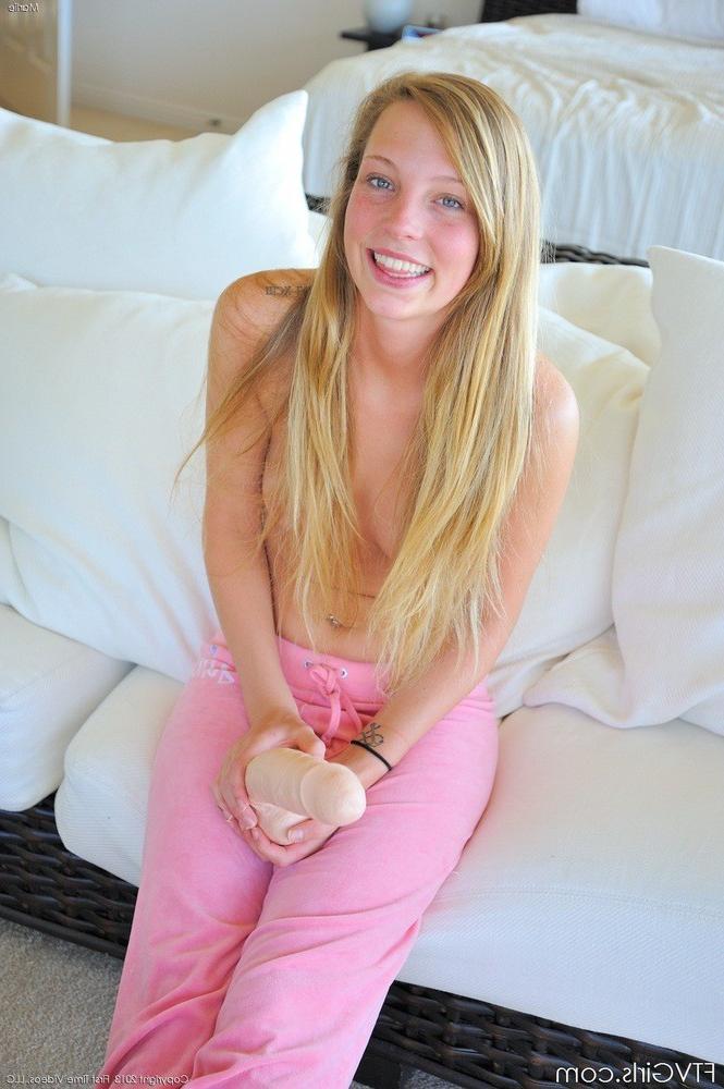 15P Teen dped by dildos