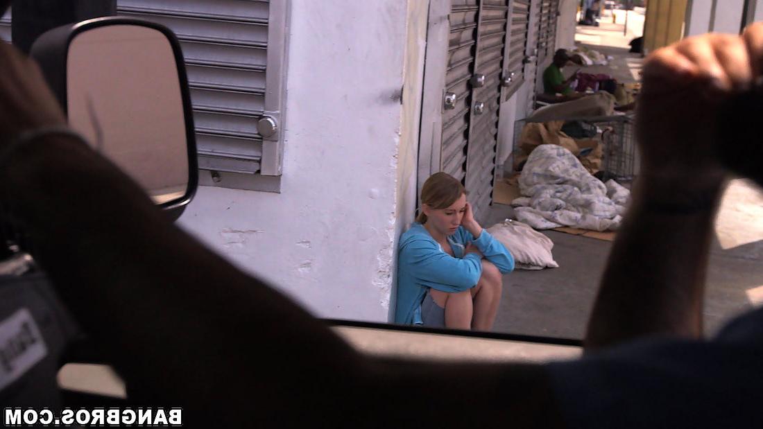 10P Homeless girl gets fucked for a new life