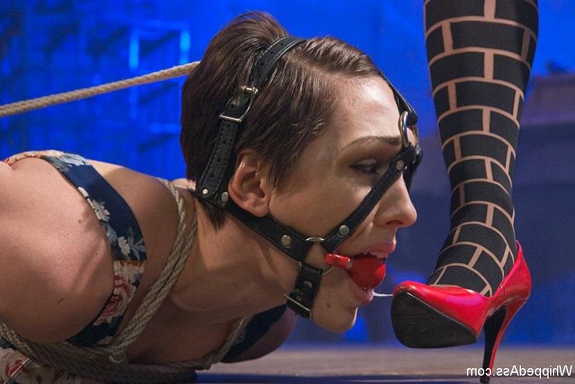 15P Lily LaBeau beautifully bound and strapon fucked by evil mistress Bella Rossi