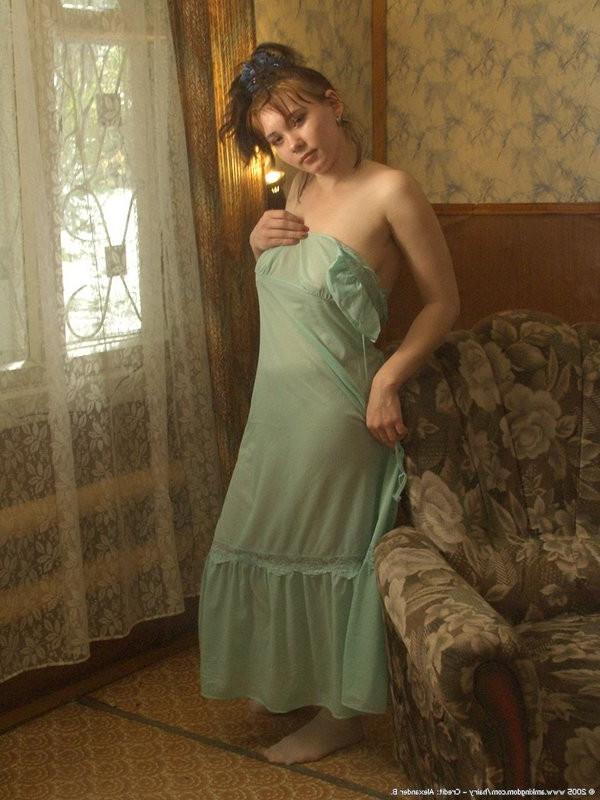15P Slightly chubby redhead shows off her fury snatch