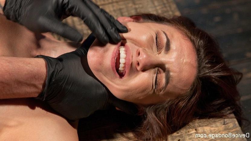 17P Mandy Muse is strap bound her ass spanked and pussy toyed to orgasm by maledom