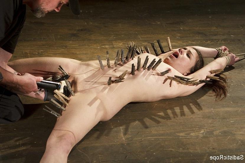 17P Juliette March endures brutal domination in extreme rope bondage with clothespin