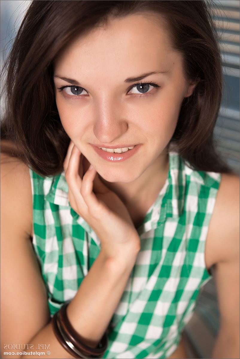 12P Hot and sexy brunette teen Siera peels off her clothes