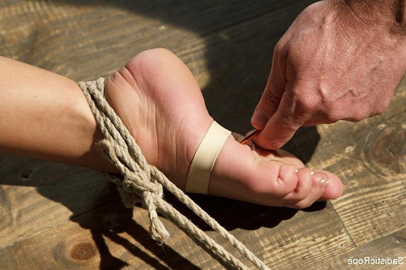 17P Carmen Caliente in rope bondage is spanked and toy fucked by dominant male