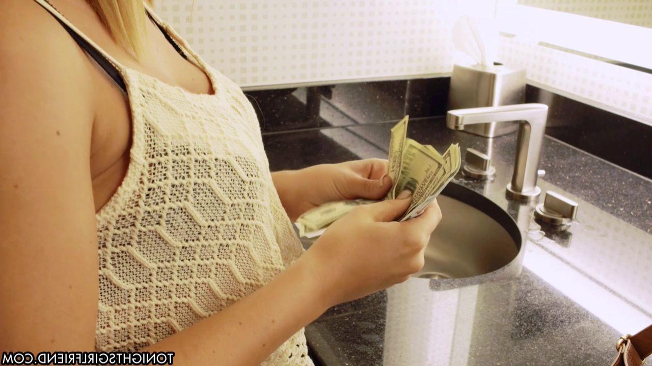 15P Escort Keisha Grey pleasing her client