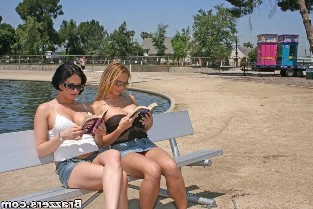15P Two sexy pornstars get fucked hard by a huge cock and get a massive load of hot 