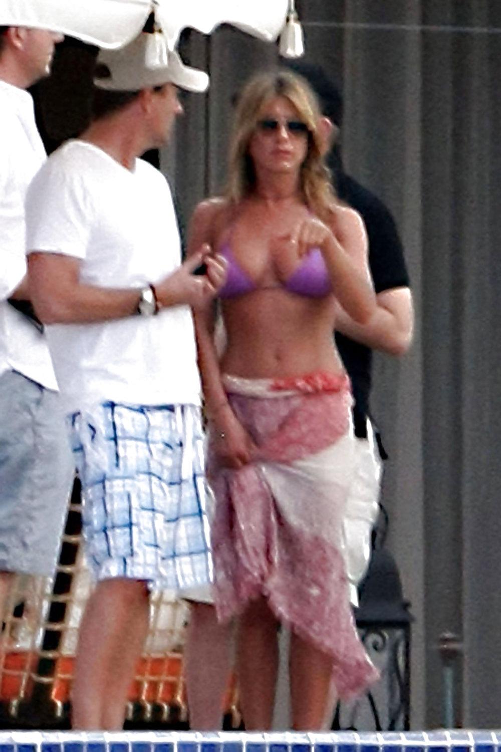 25P Best Of Jennifer Aniston