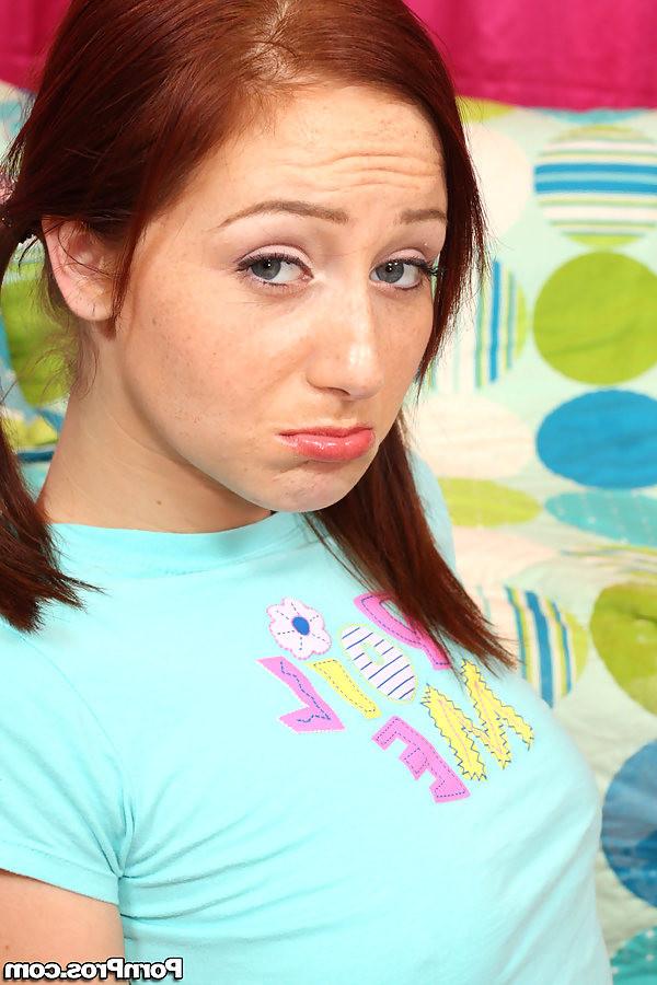 17P gorgeous redhead does a flawless sloppy blowjob and gets jizzed