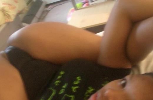 15P Naughty and hot selfpics taken by an amateur ebony chick