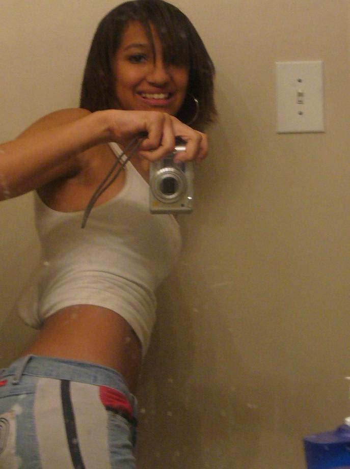 15P Naughty and hot selfpics taken by an amateur ebony chick