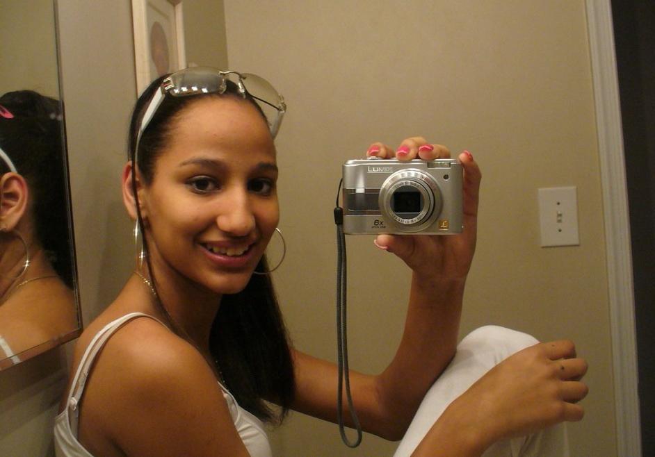 15P Naughty and hot selfpics taken by an amateur ebony chick