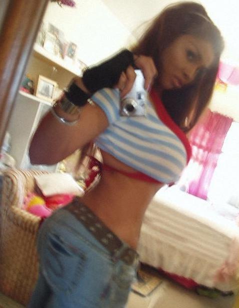 15P Naughty and hot selfpics taken by an amateur ebony chick