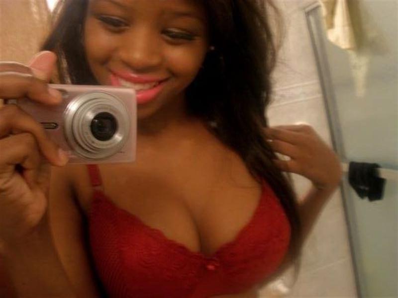 15P Naughty and hot selfpics taken by an amateur ebony chick