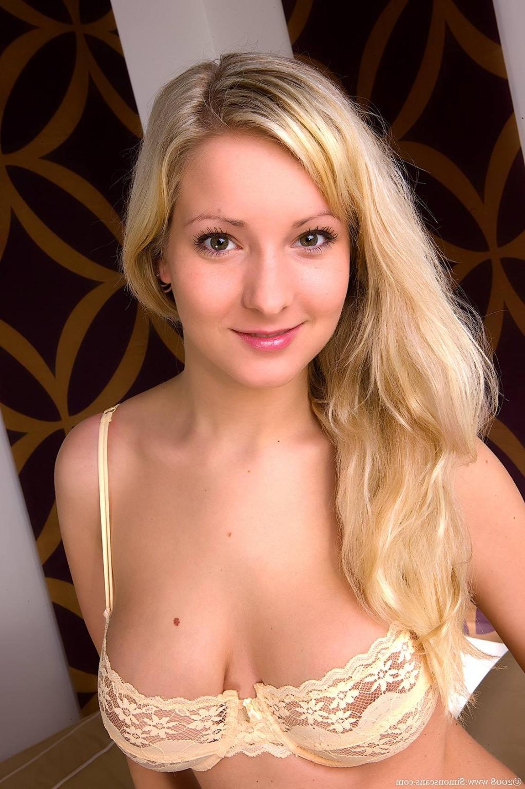 16P Blonde babe pounds huge dildo in her pierced shaved pussy