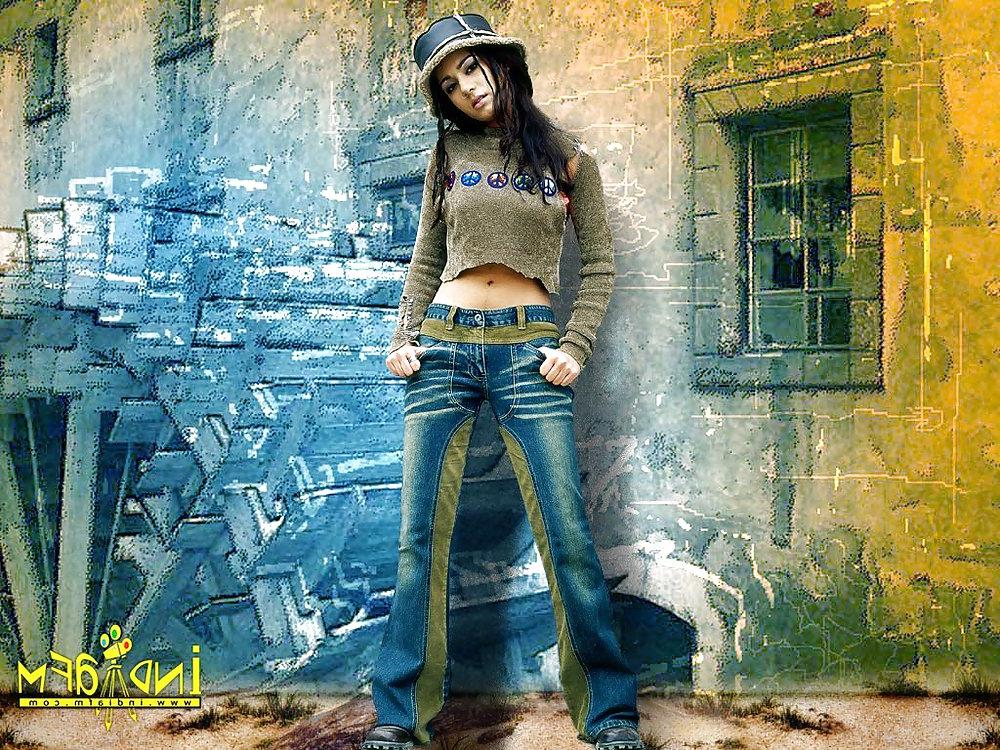 25P Indian slim n sexy Amrita rao - 4