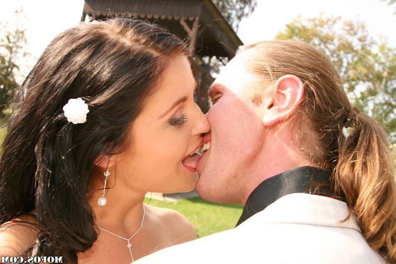 17P Sluts fucking hard sex and sucking outdoors on wedding