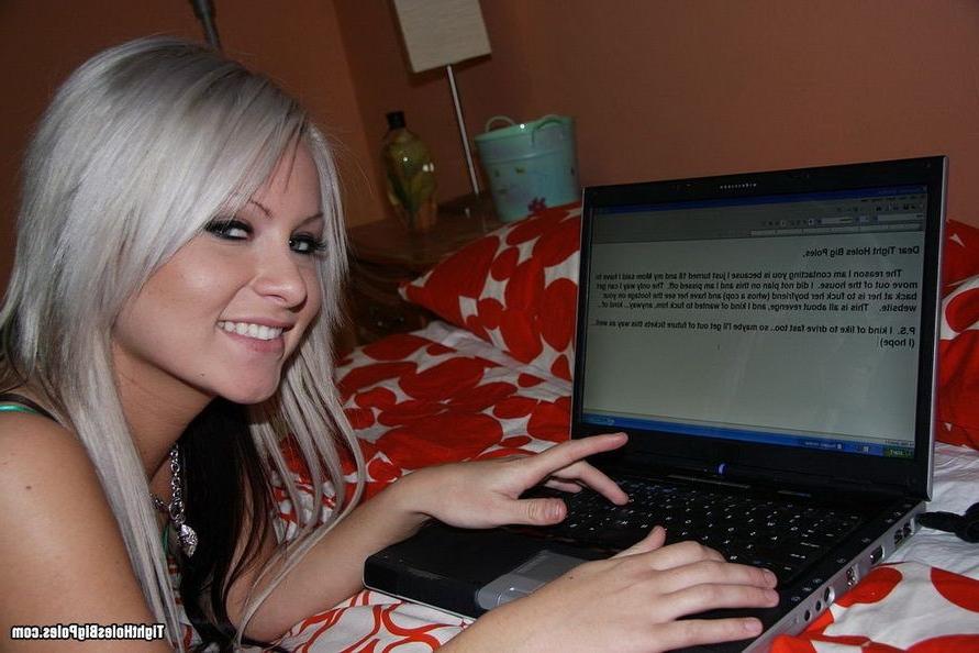 15P Blonde Barbie Addison rideos on a huge cock till cums