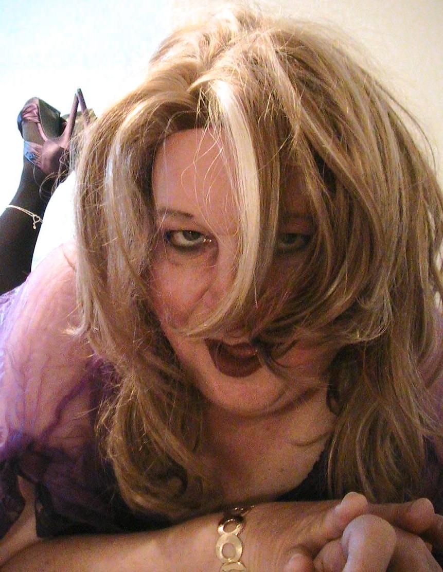 25P Sherri Smyth TV Sissy
