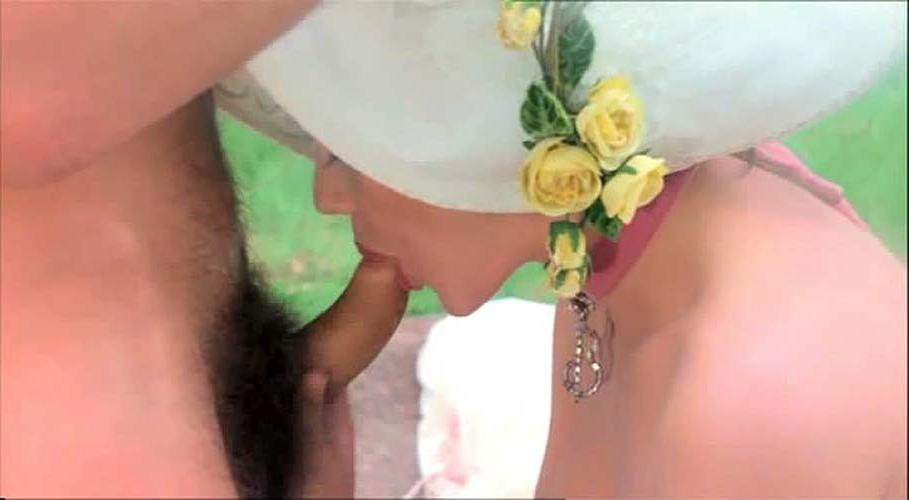 4P Anne Bie sucking huge cock and get fucking very hard