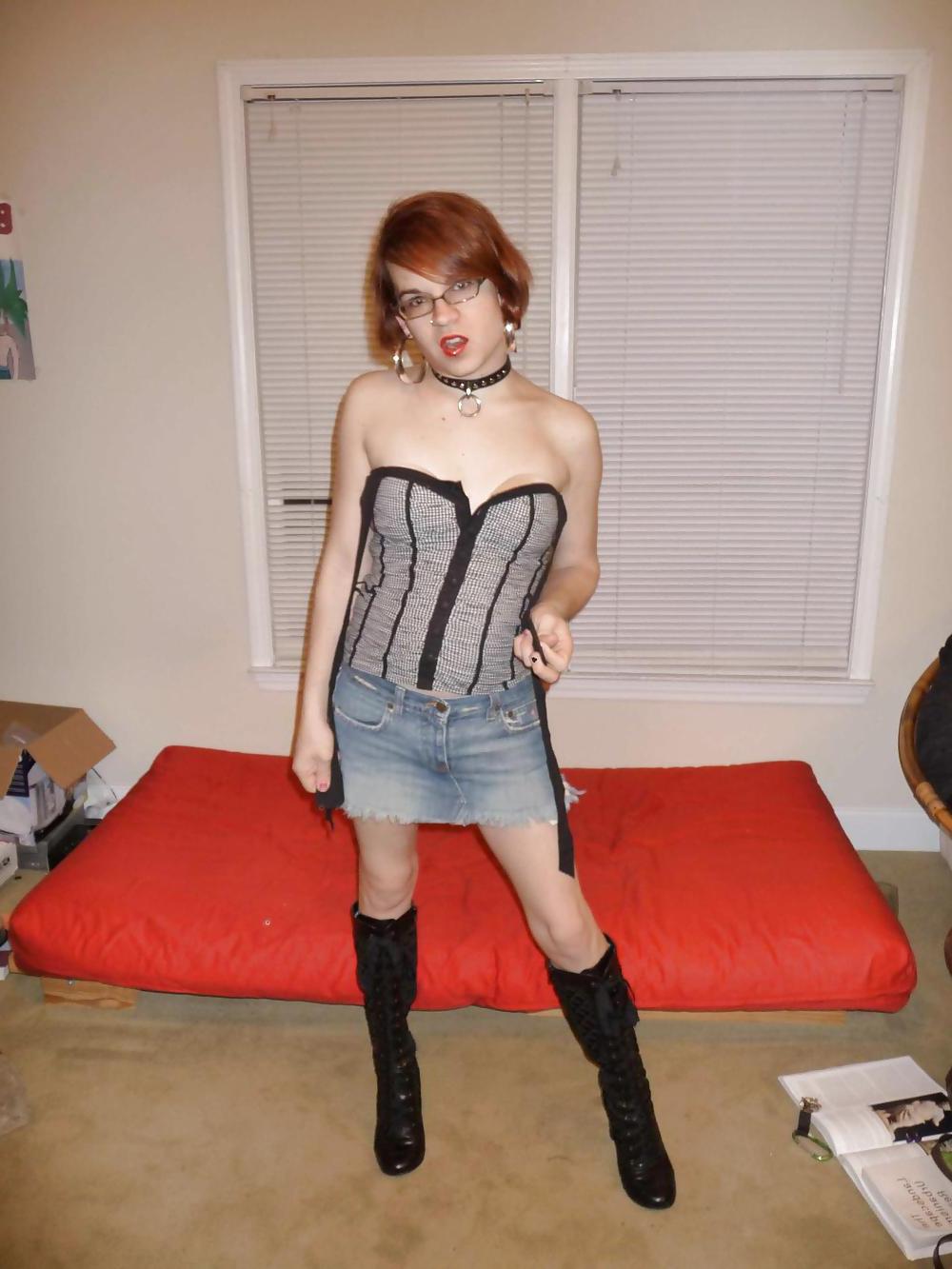 23P SISSY TRAP - MIA