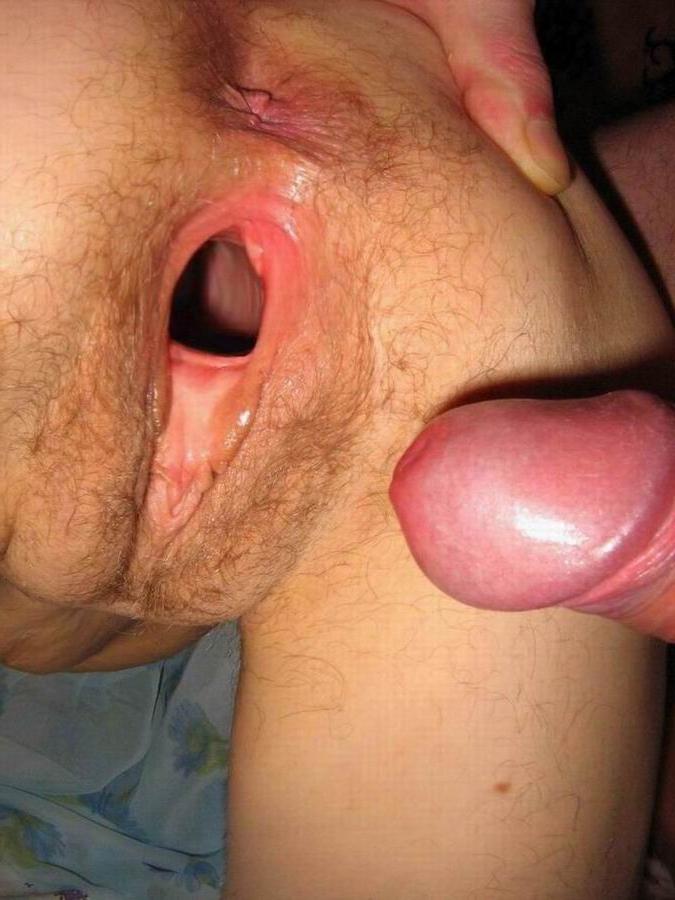 16P hairy granny showing her up close