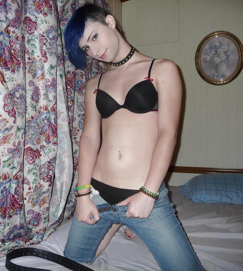 25P SISSY TRAP - SASHA