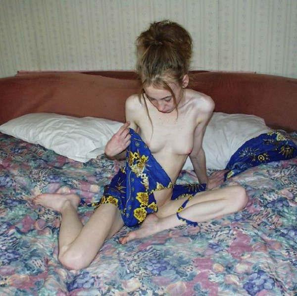 15P very skinny girls showing off their goodies