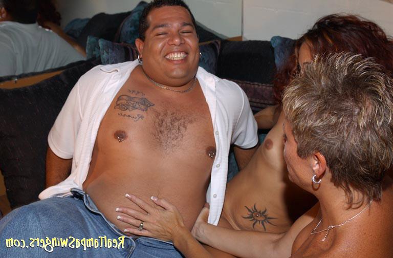 16P Mia shares her hubby's dick with Tracy