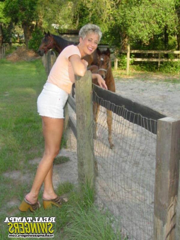 15P Tracy Naked On A Horse