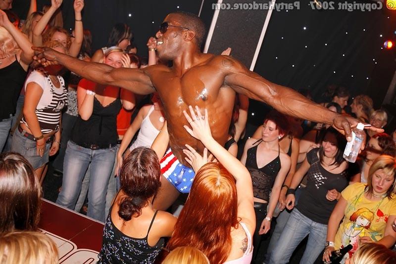 15P Amateur babes interracial reverse gangbang w/ strong black