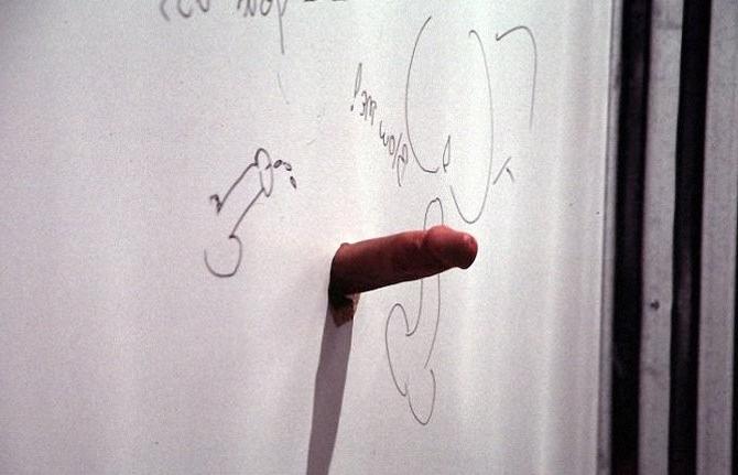 20P Smooth muscle couple glory hole sucking and pounding scstasy