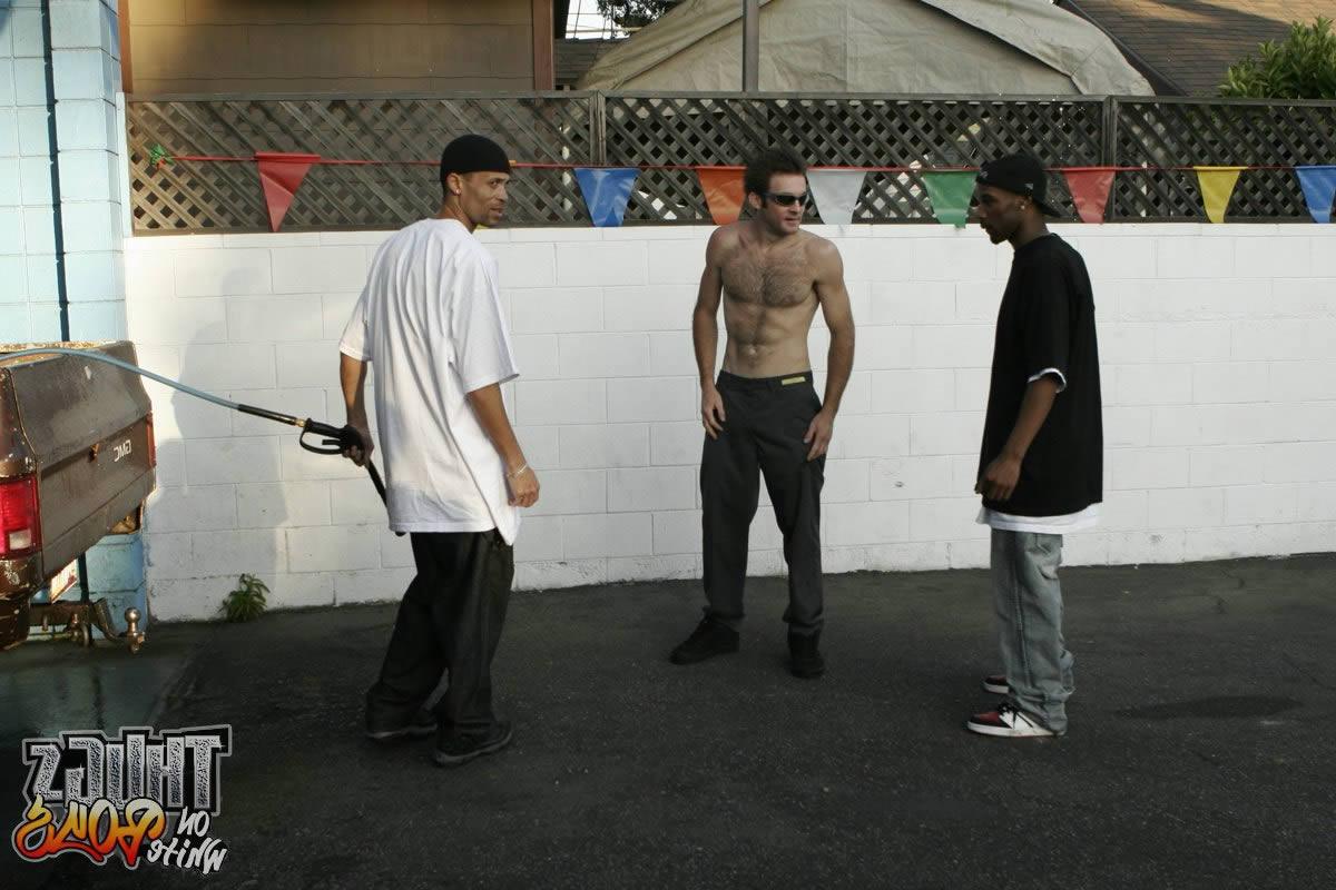 14P White stud getting fucked by two black thugs