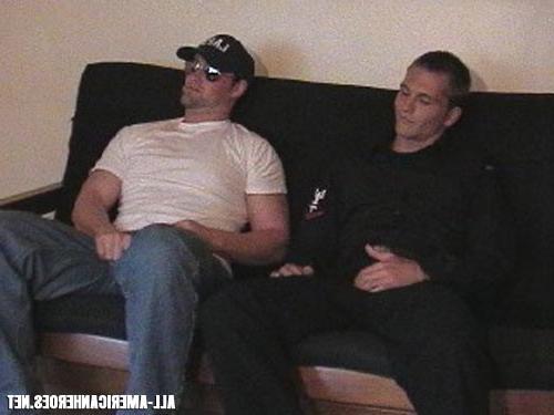 10P Two policemen sucking huge cock