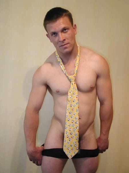 13P Muscular hunk with a huge cock