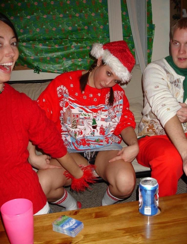 16P Amateur pics of horny girls being caught doing nasty things