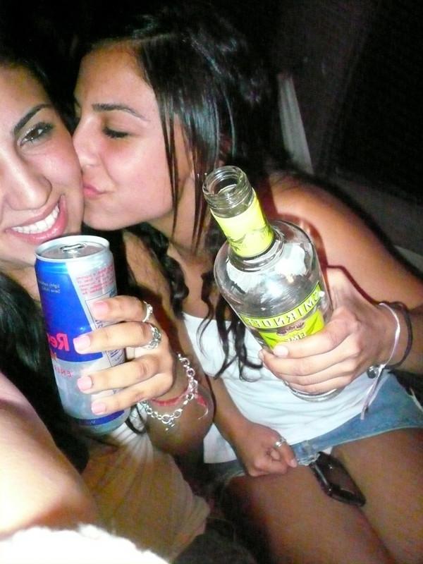16P Amateur pics of horny girls being caught doing nasty things