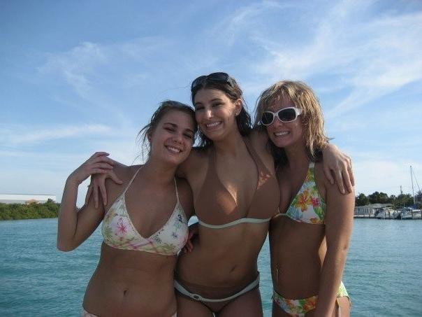 16P Drunk partygirls sucking and fucking at a wild sex orgy