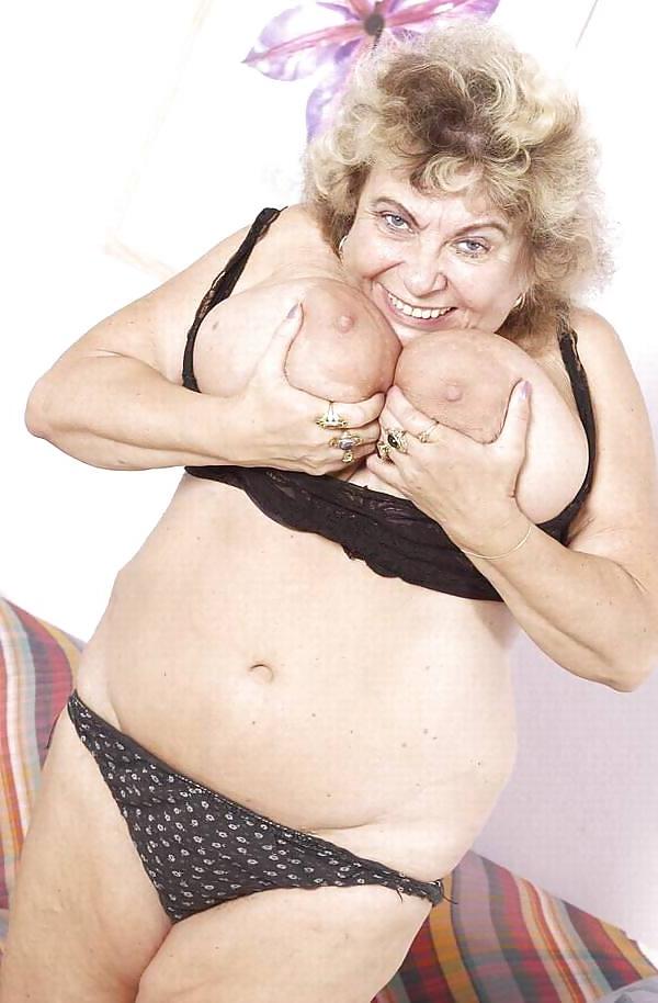 25P Best granny 2
