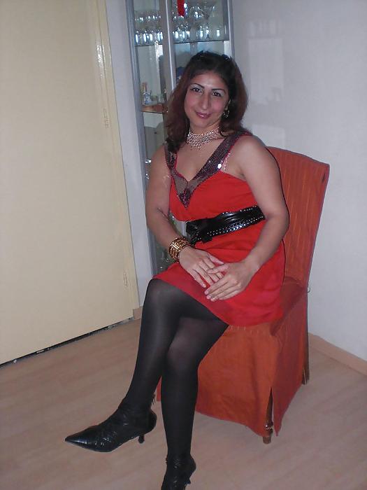 25P Turkish slut mom and friend dirty comments please